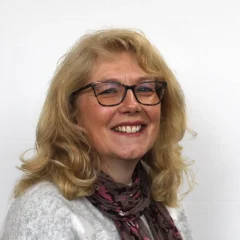 Sarah Nobles